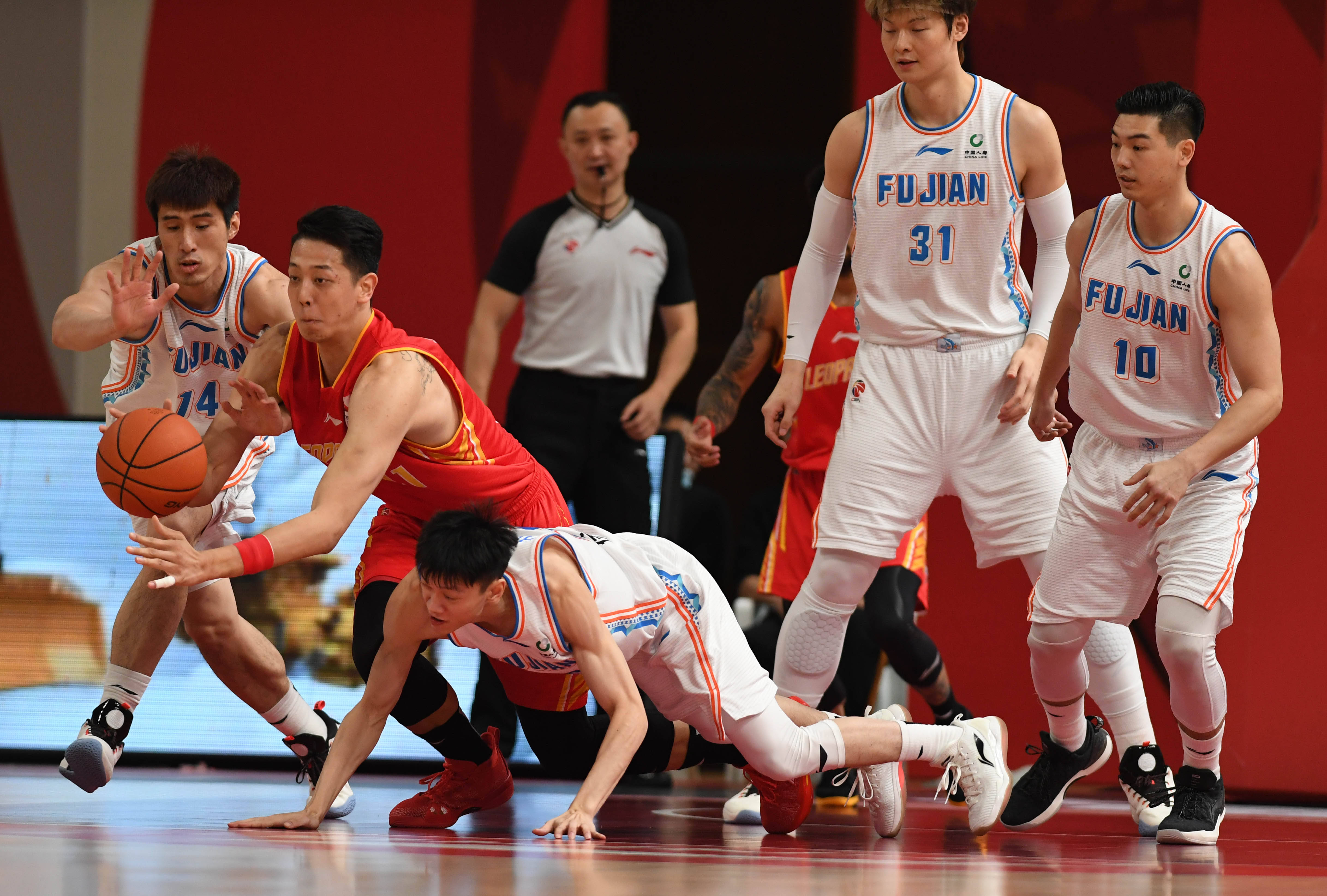 南宫娱乐-热门篮球比赛即将在国内展开