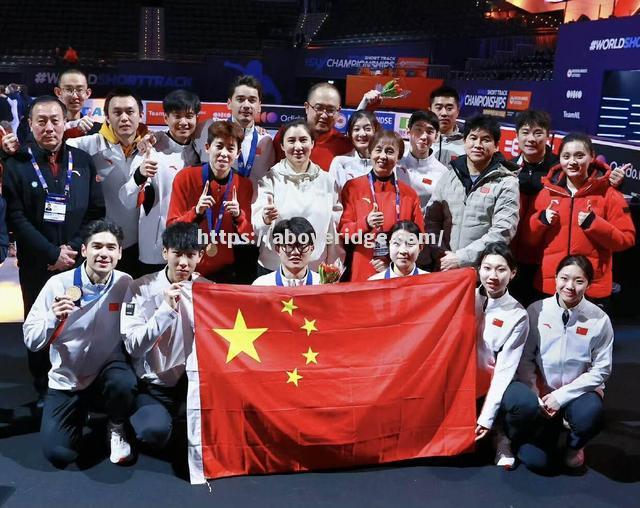 美国选手斩获亮眼成绩，充满活力